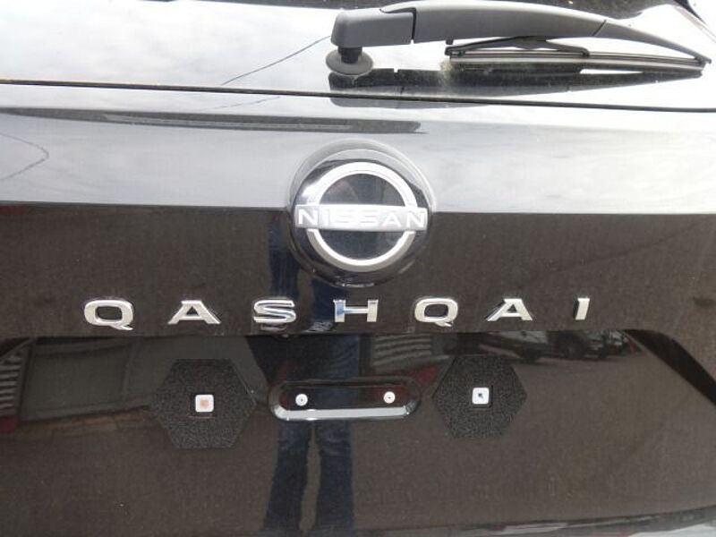 Nissan Qashqai MHEV 158 PS MT N-Connecta Winter Business Design Techn. 2-Farb.