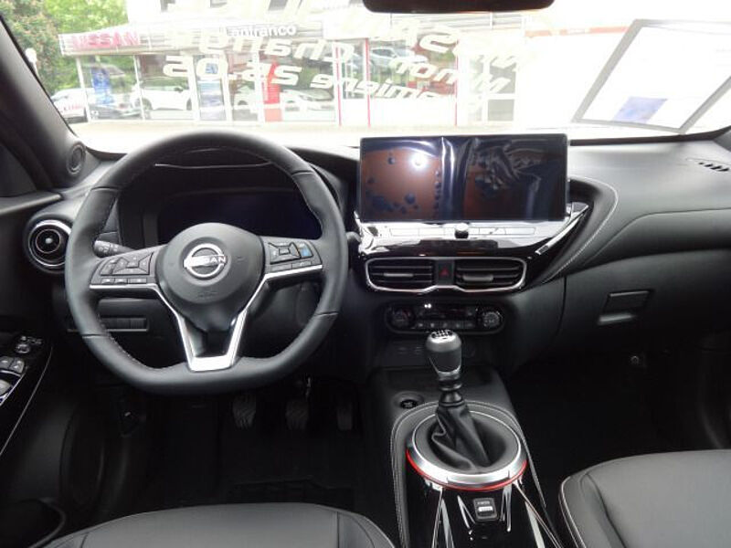 Nissan Juke Tekna  Bose 1.0 DIG-T 114PS 6MT