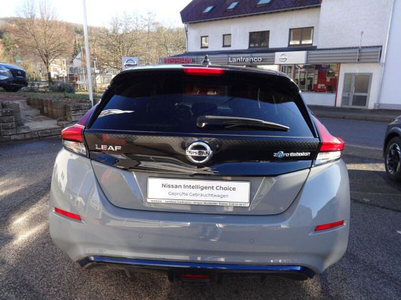 Nissan Leaf Leaf10 40 kWh 150PS Option Winter Paket Fahrerassistenz