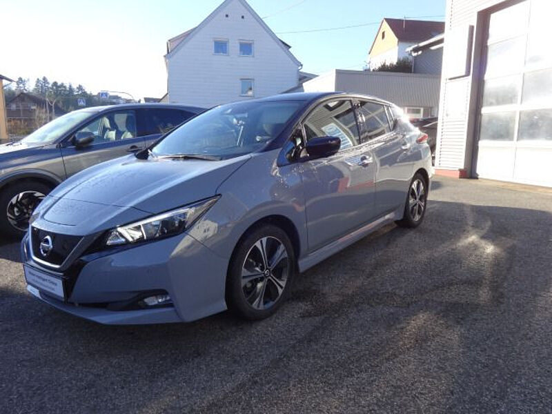 Nissan Leaf Leaf10 40 kWh 150PS Option Winter Paket Fahrerassistenz