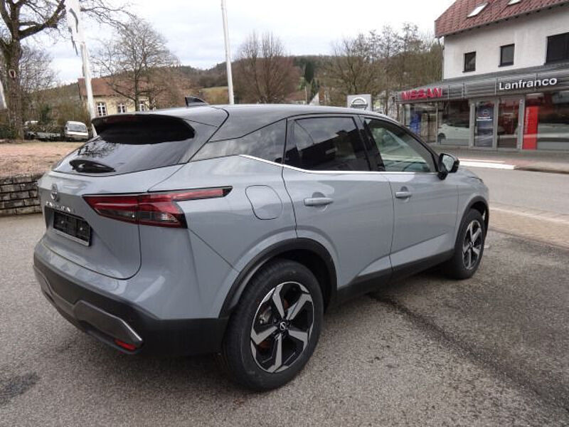 Nissan Qashqai N-Connecta 158 PS MT Winter Business 2-Farb. -Lackierung